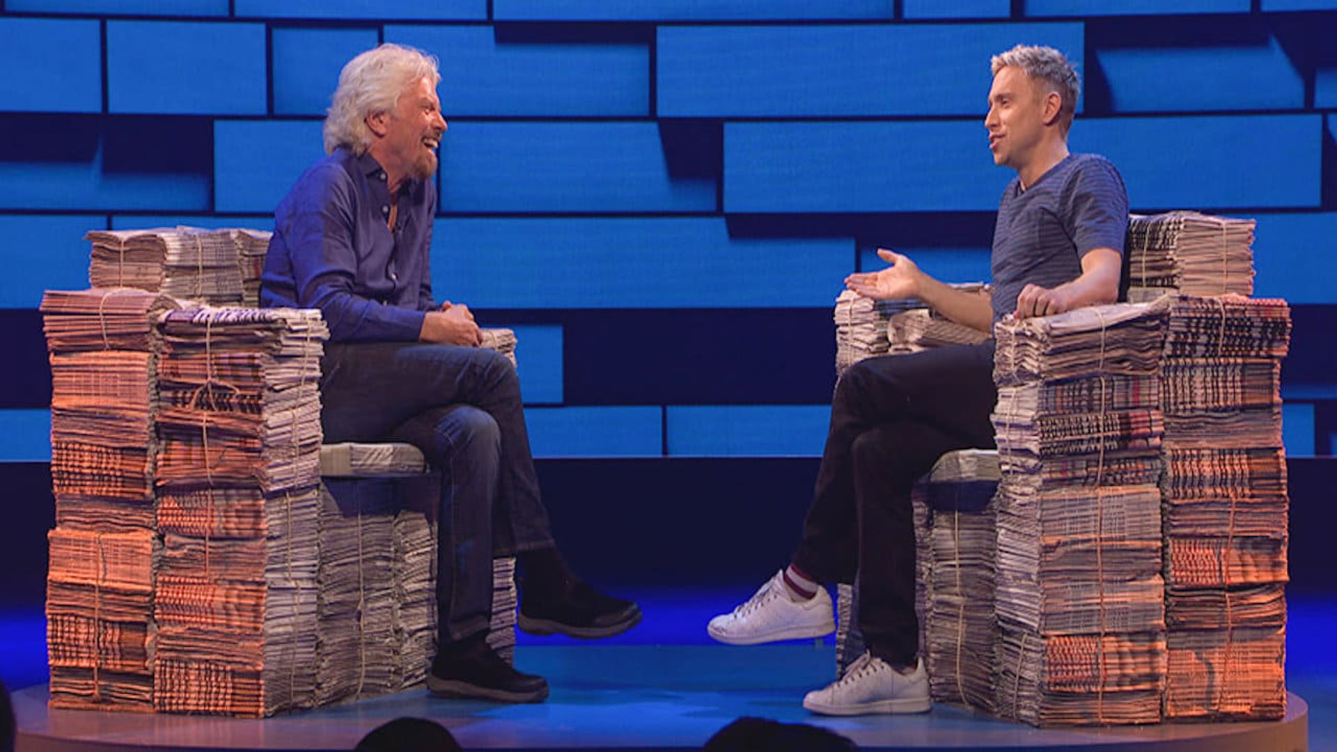 The Russell Howard Hour background