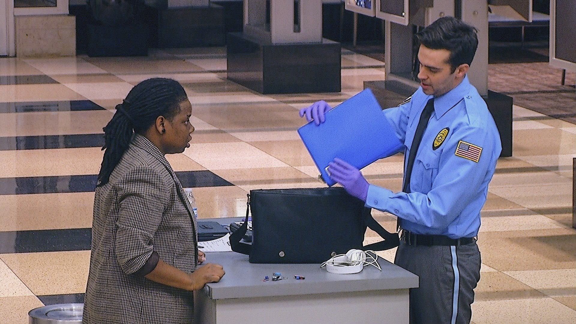 The Carbonaro Effect background
