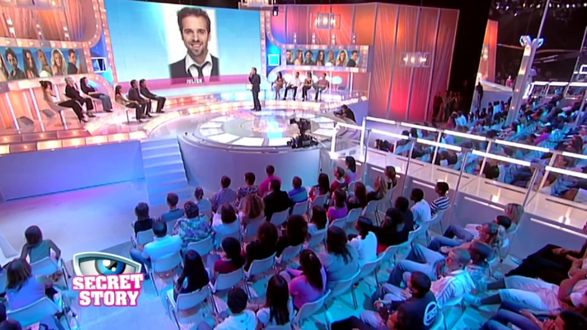 Secret Story background
