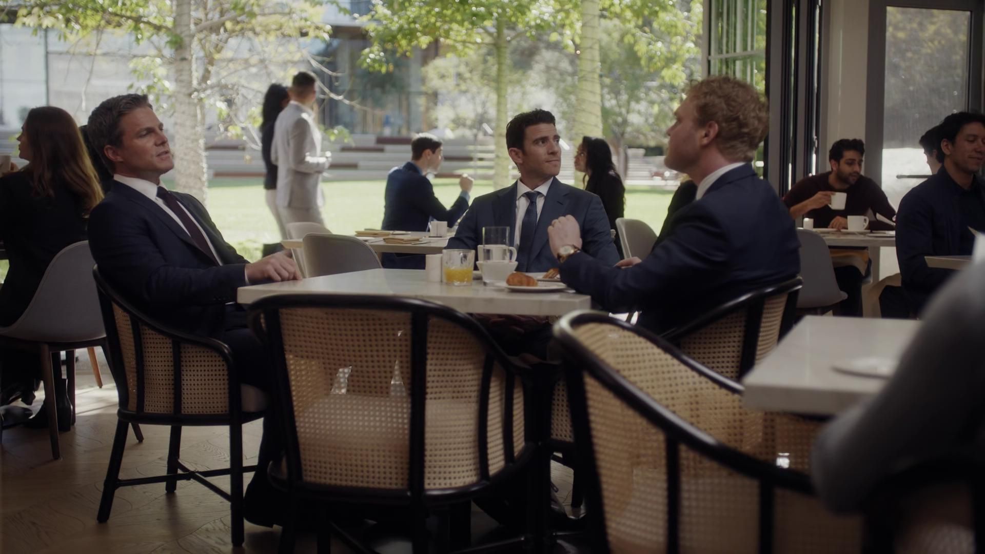 Suits: L.A. background