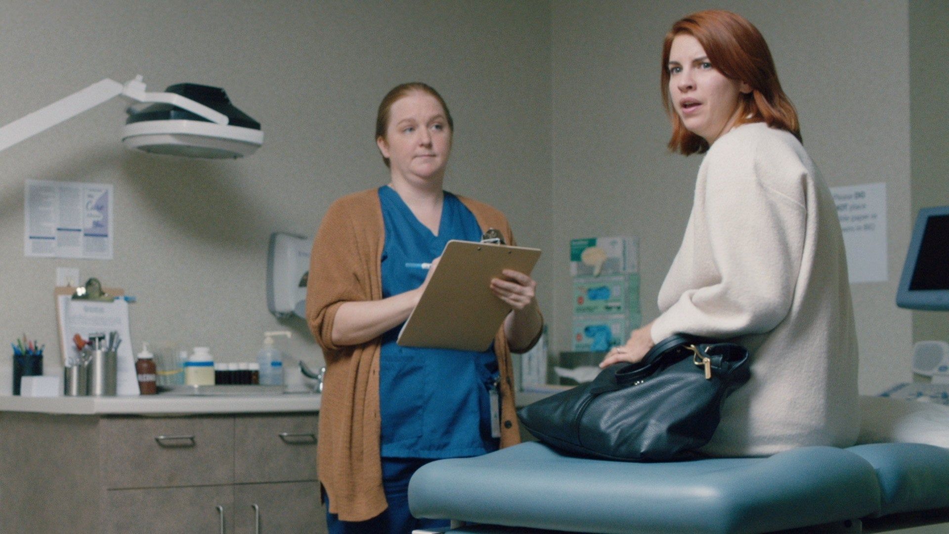 Workin' Moms background