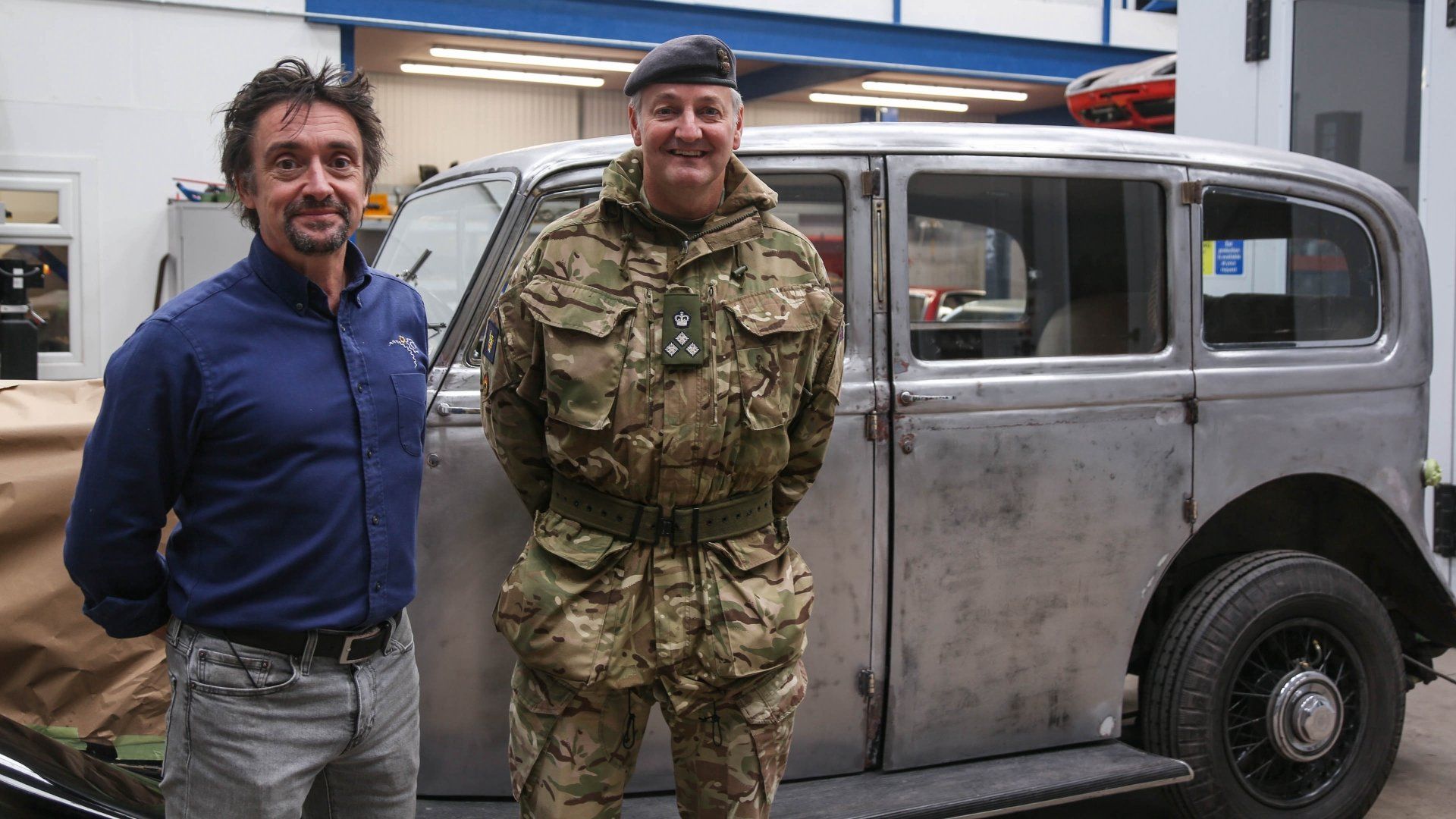 Richard Hammond's Workshop background