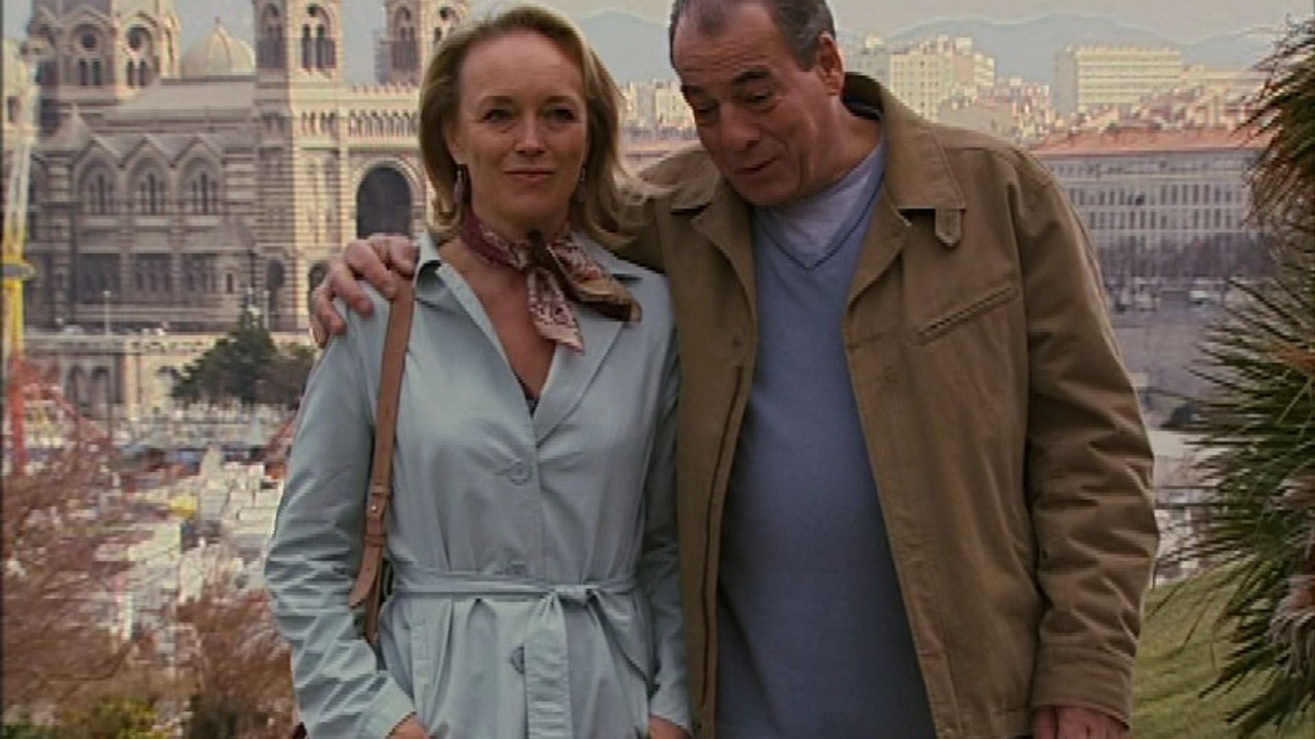 Plus belle la vie background