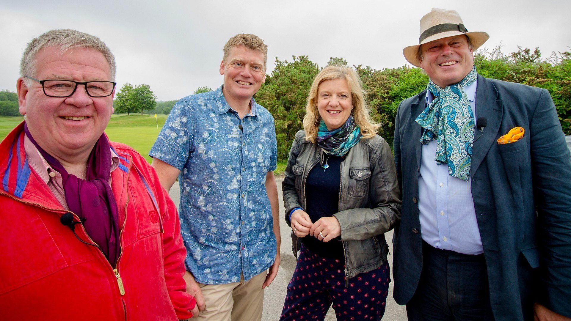 Celebrity Antiques Road Trip background