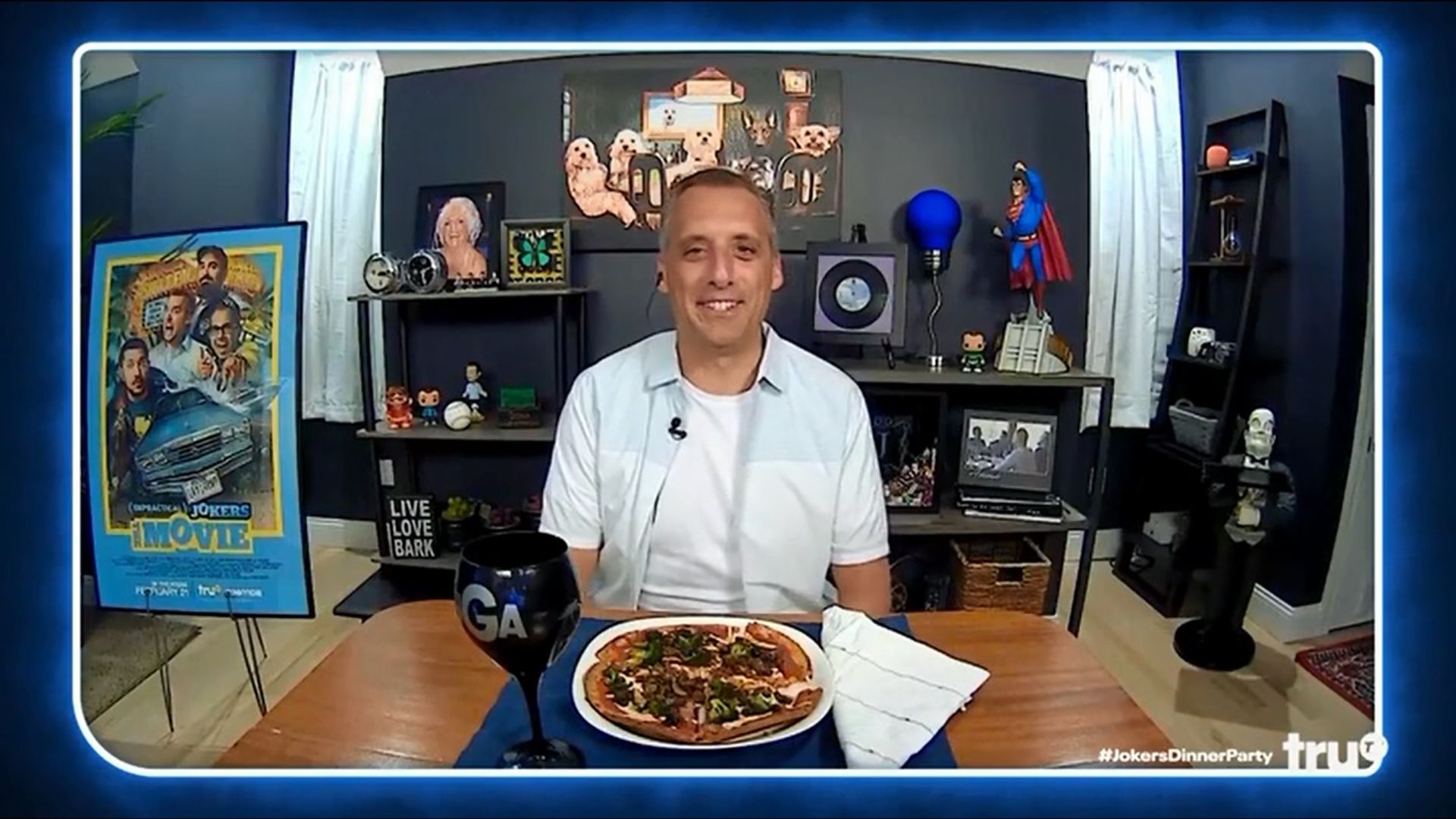 Impractical Jokers: Dinner Party background