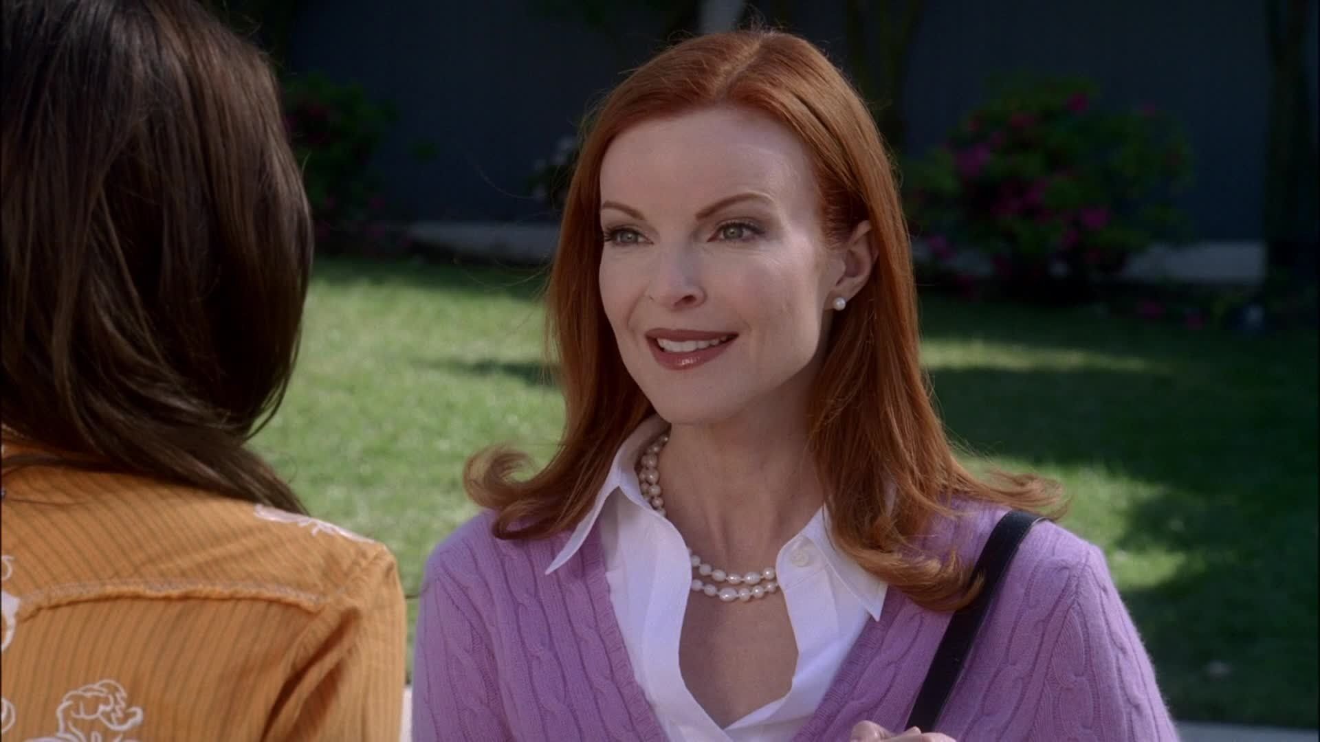Desperate Housewives background