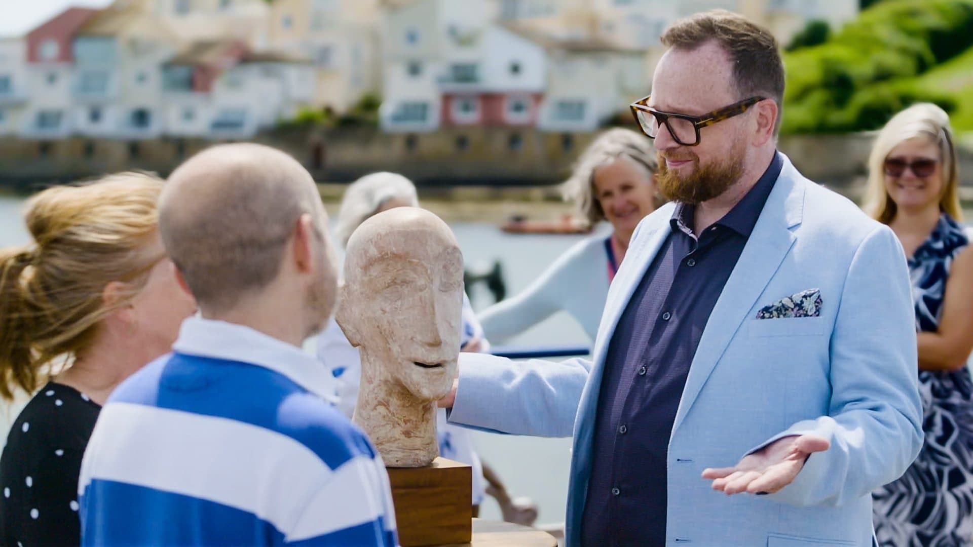 Antiques Roadshow background