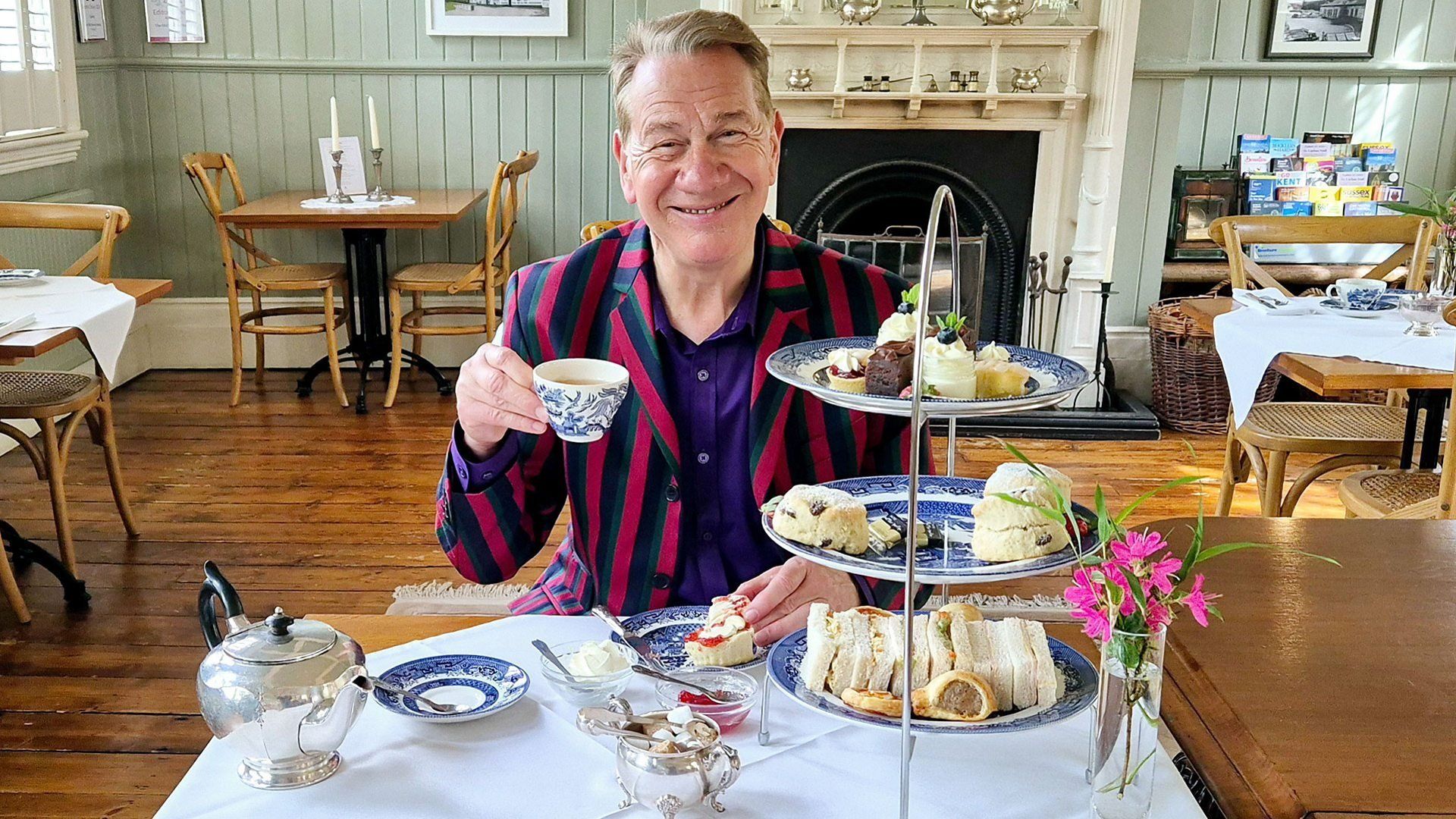 Great British Railway Journeys background