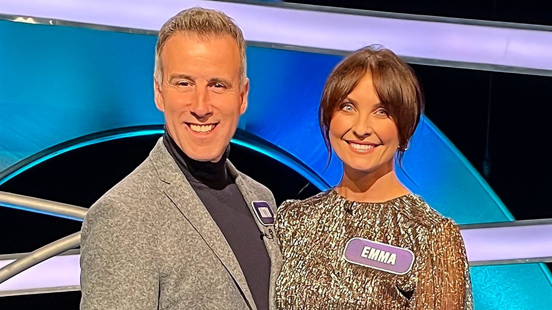 Pointless Celebrities background
