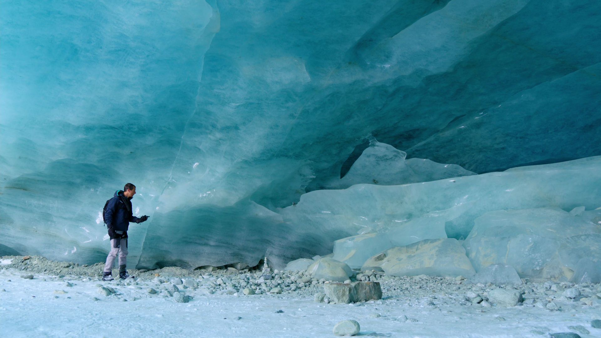 You vs. Wild background