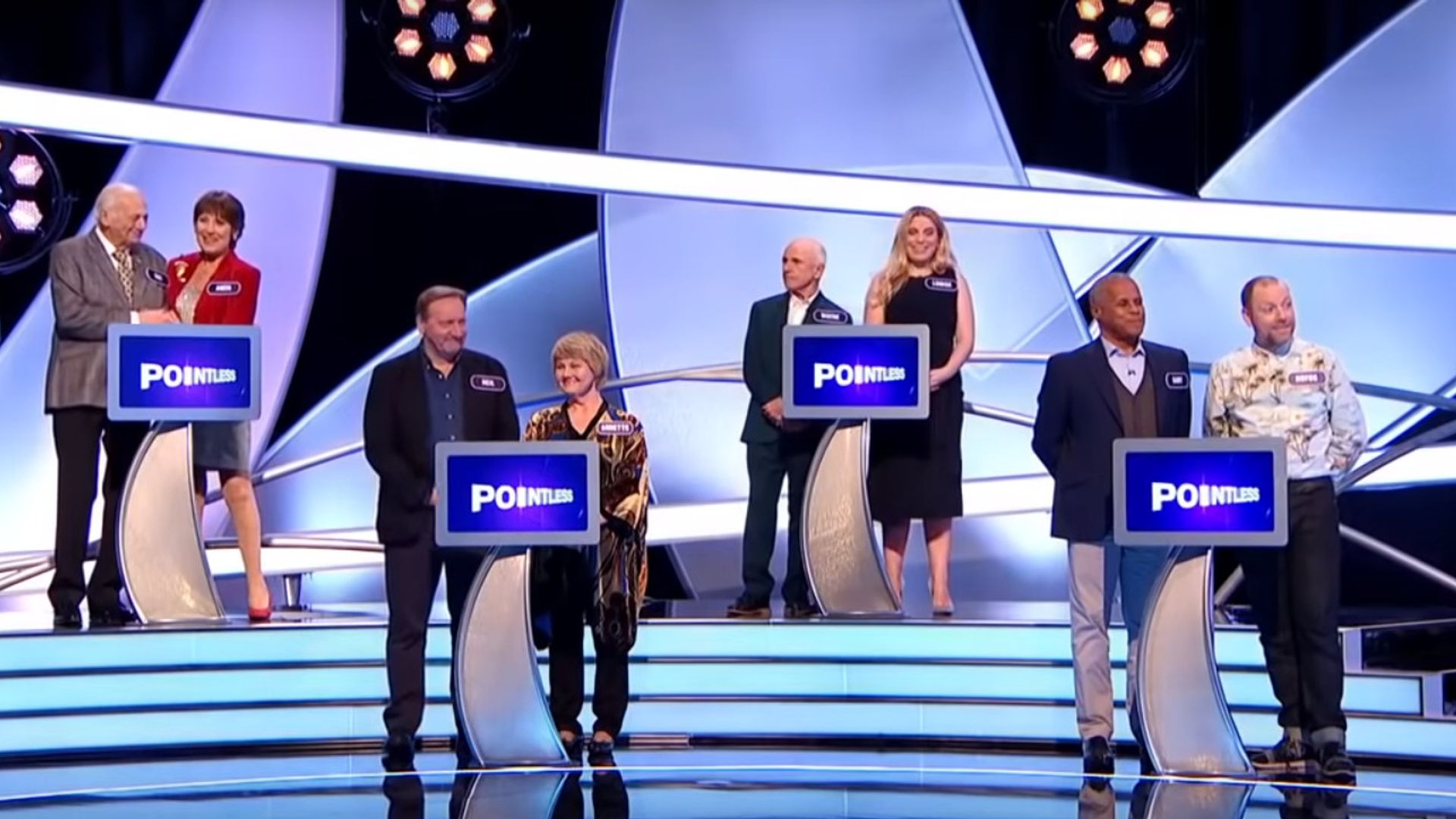 Pointless Celebrities background