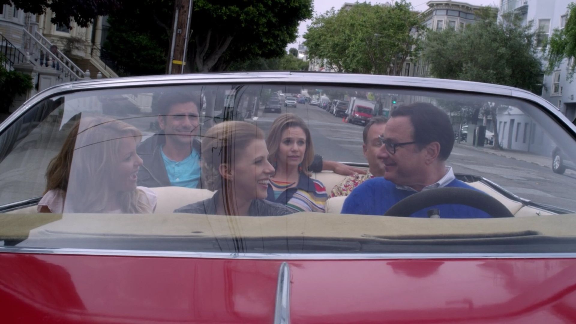 Fuller House background