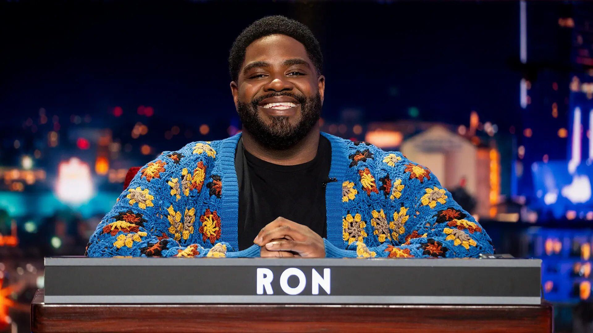 Are You Smarter Than a Celebrity? background
