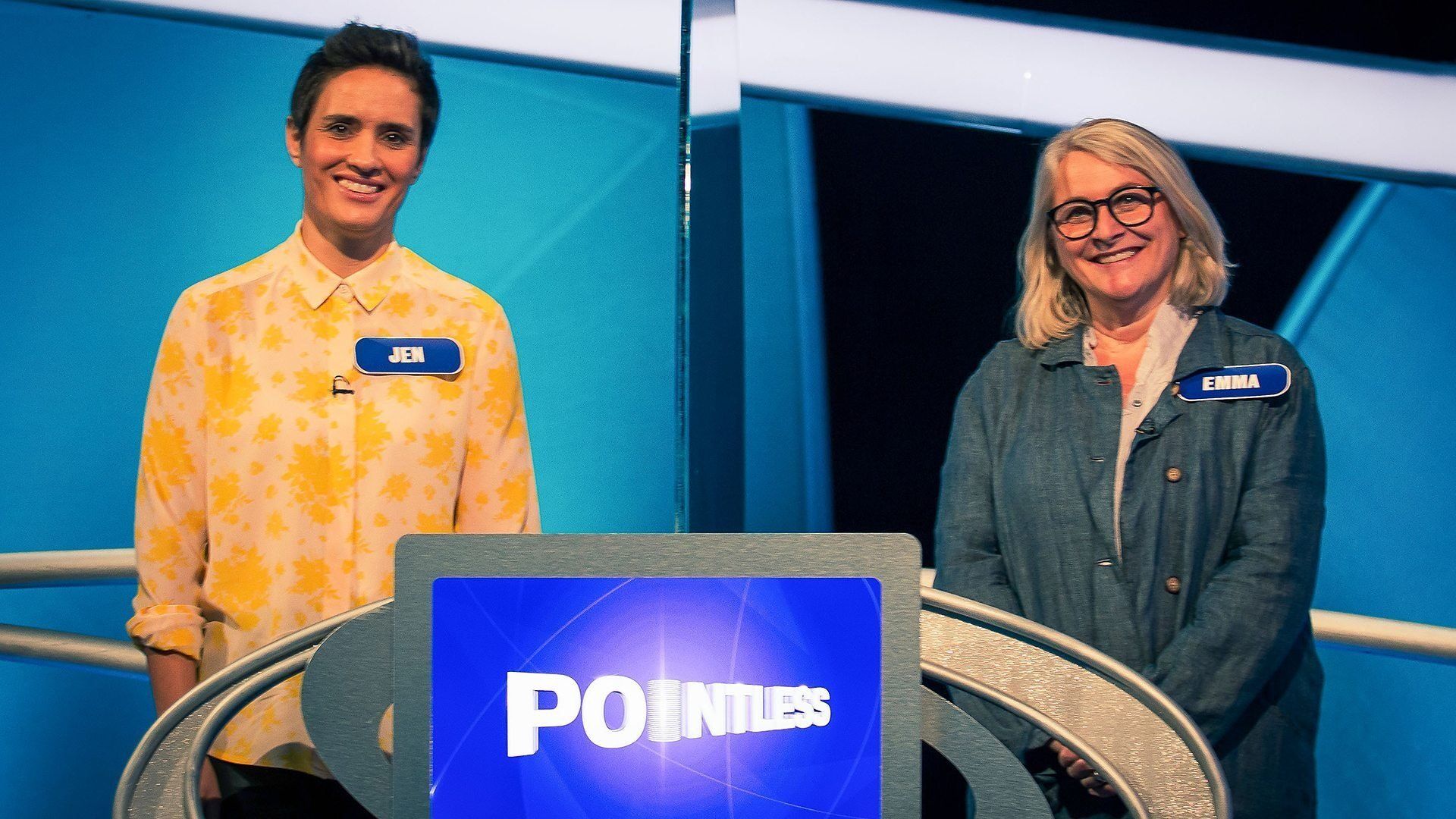 Pointless Celebrities background