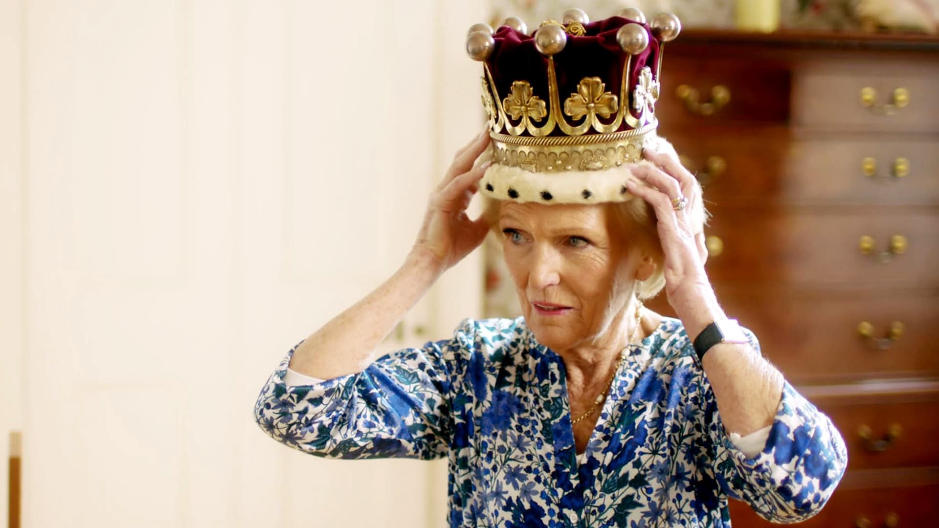 Mary Berry's Country House Secrets background