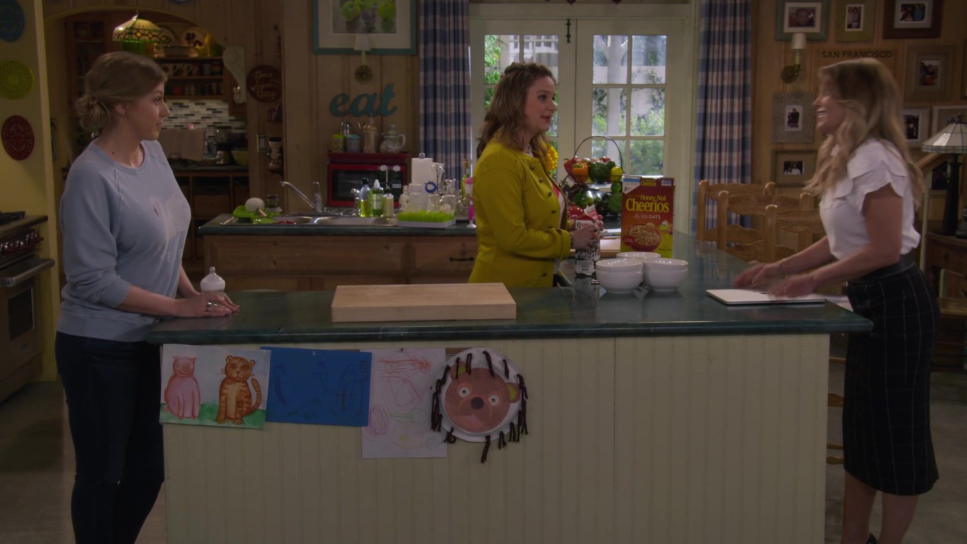 Fuller House background