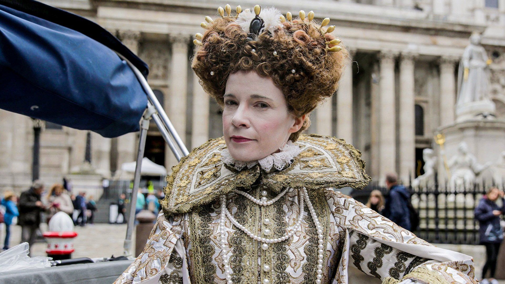 Royal History's Biggest Fibs with Lucy Worsley background