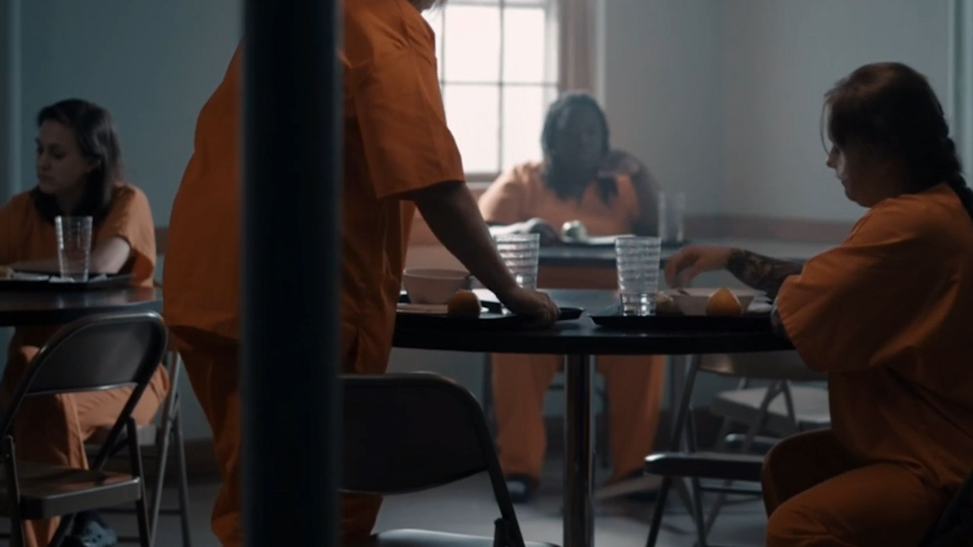 Homicide Hunter background