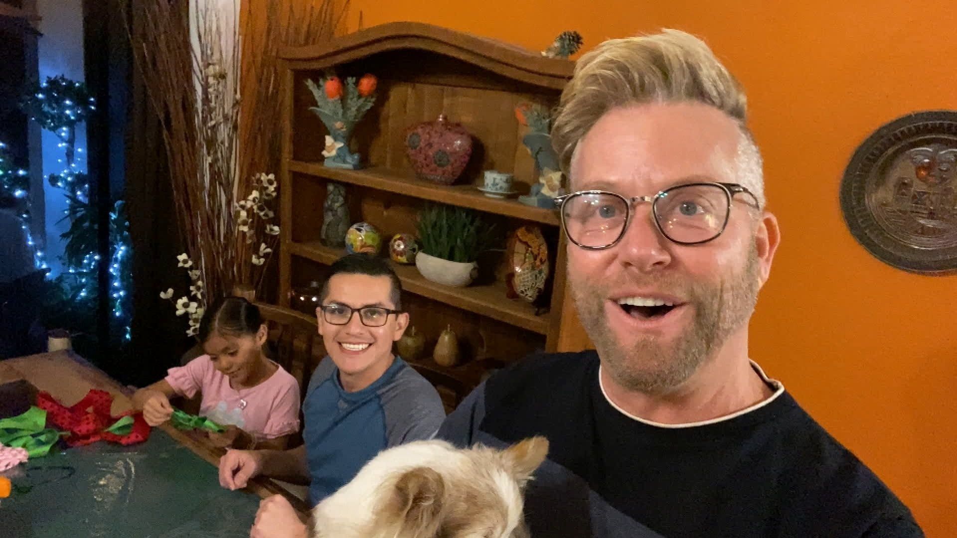 90 Day Fiancé: TOW Strikes Back! background