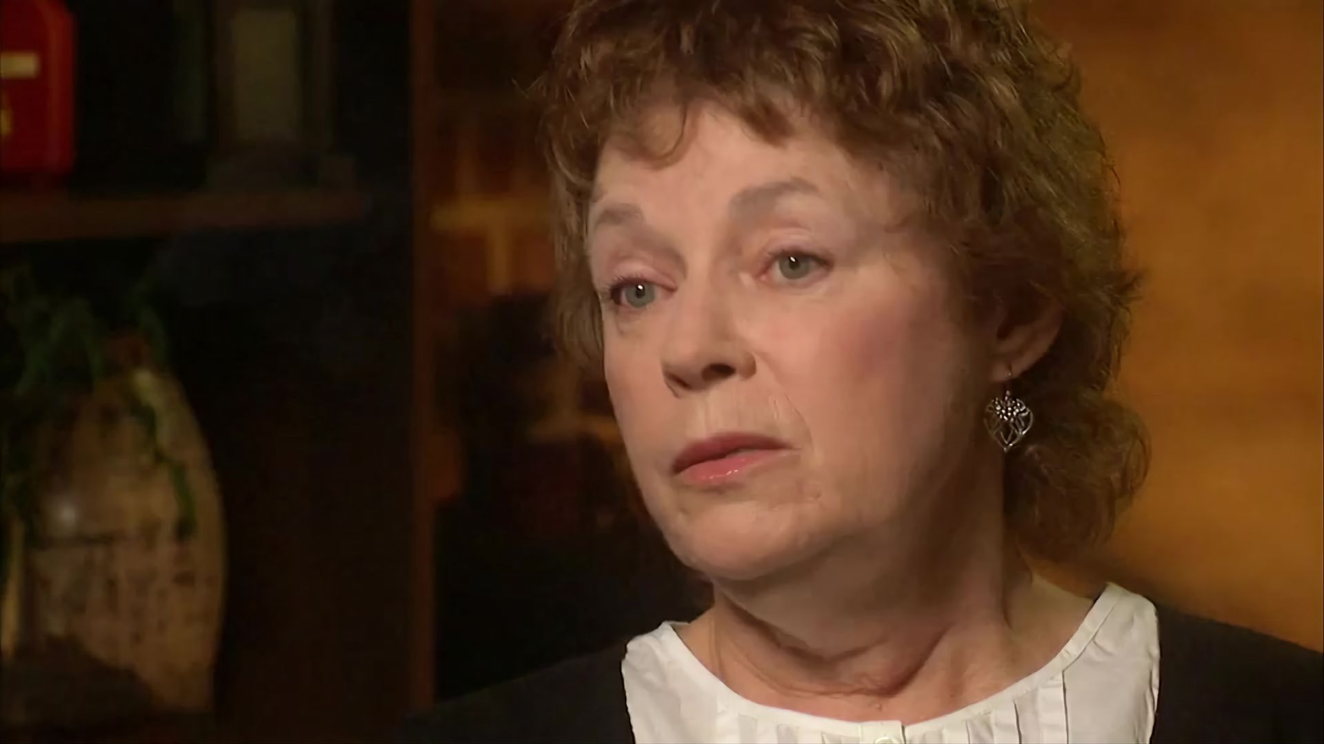 On the Case with Paula Zahn background