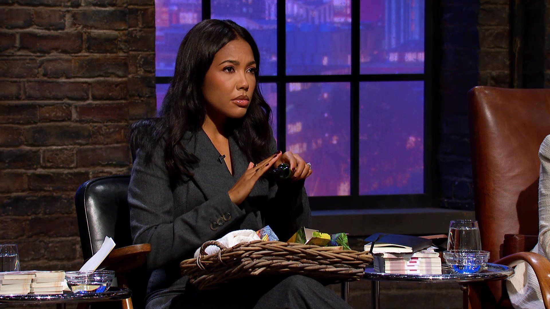 Dragons' Den background