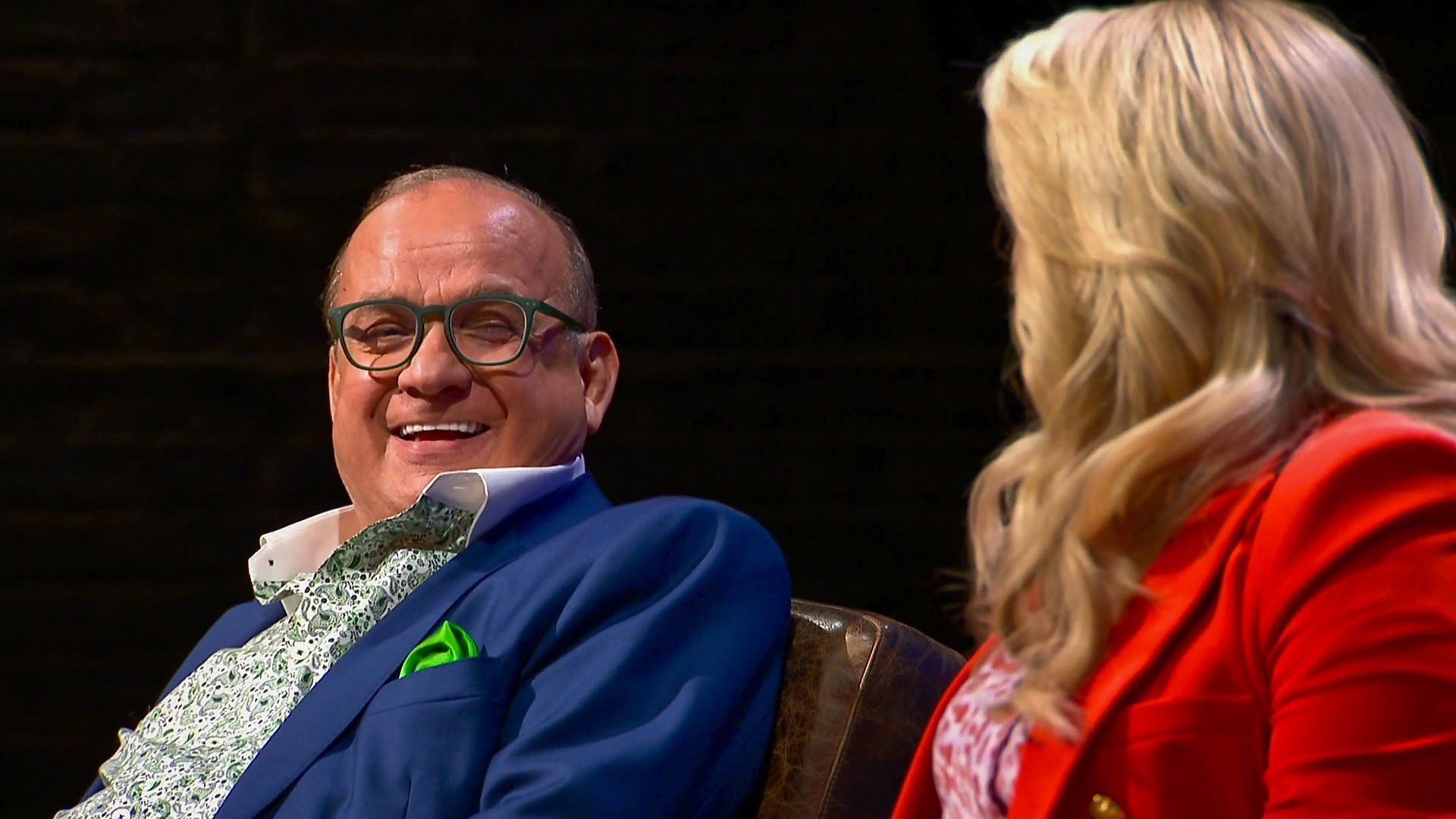 Dragons' Den background