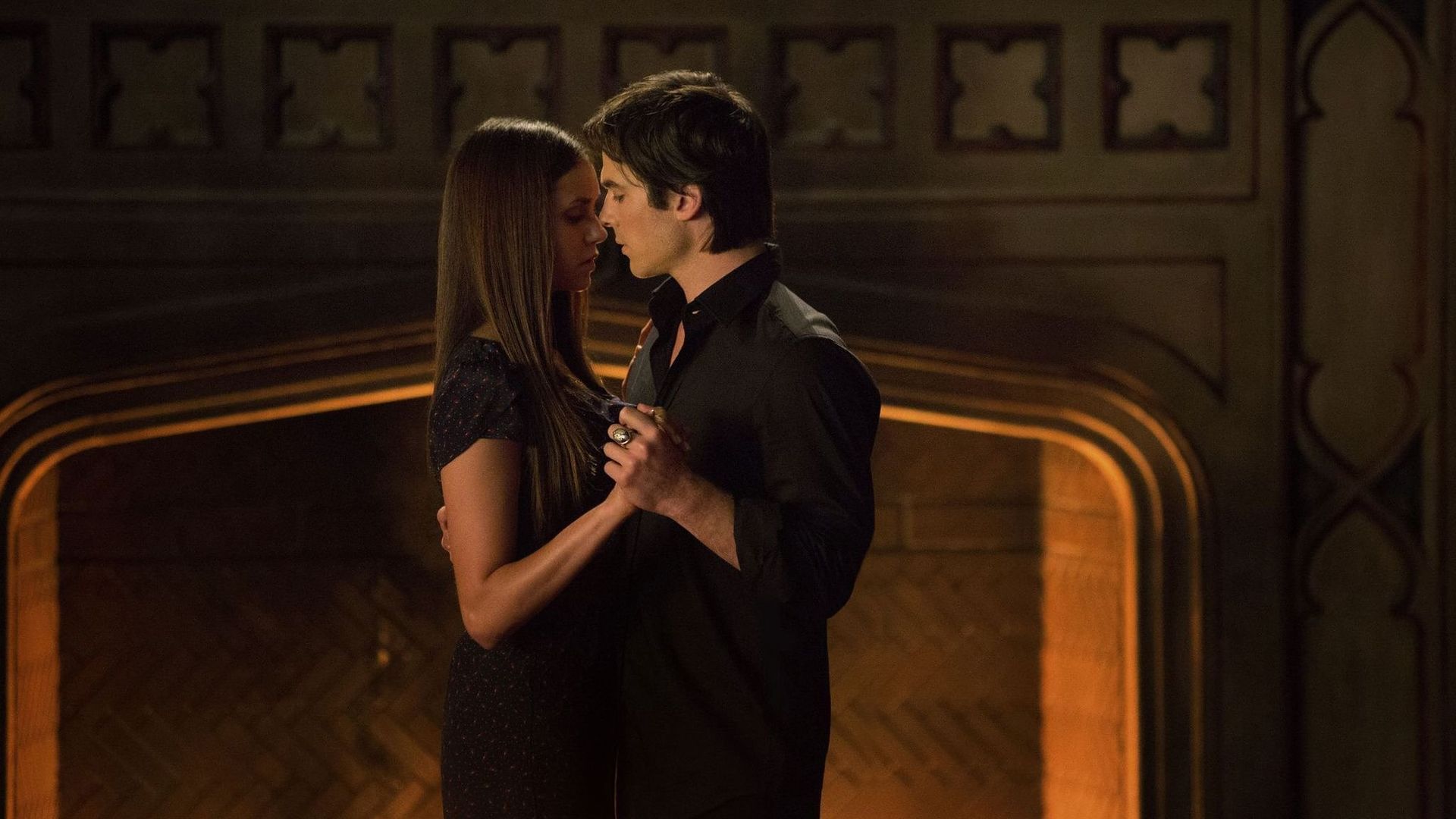 The Vampire Diaries background