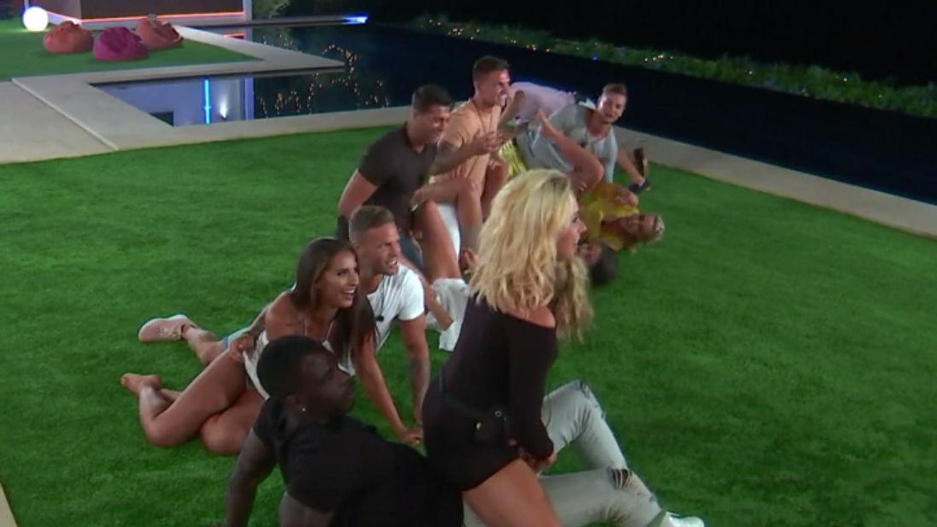 Love Island background