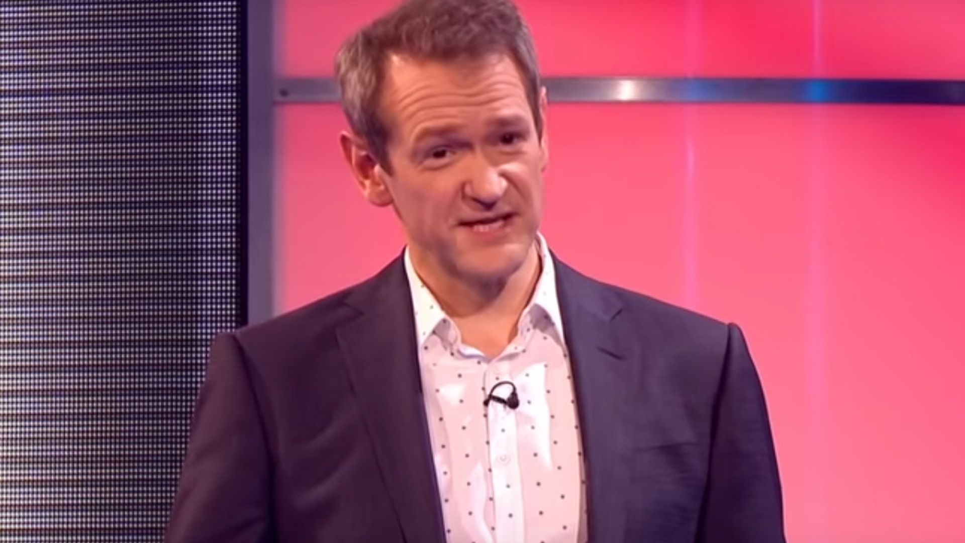 Pointless Celebrities background