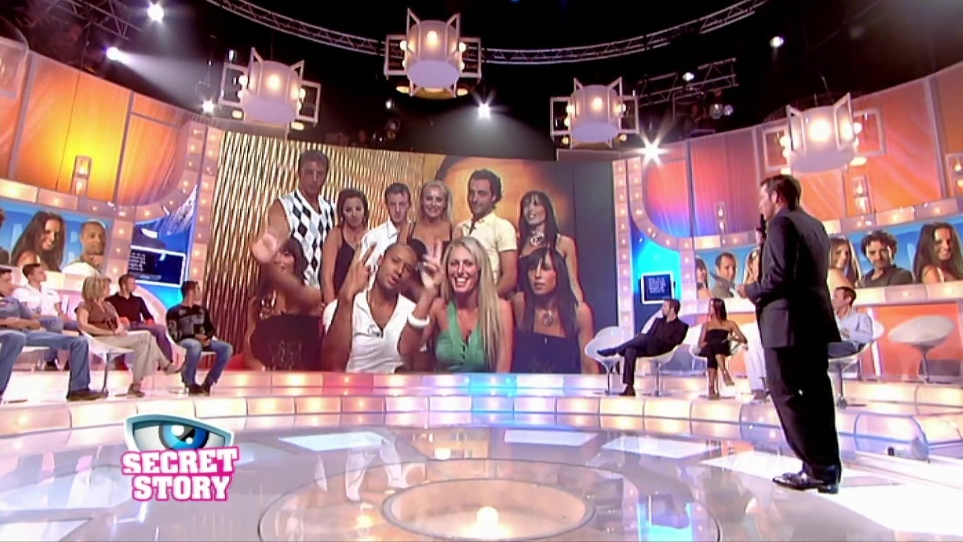 Secret Story background