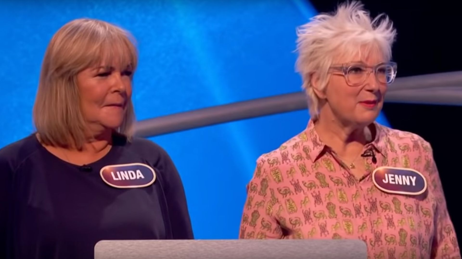 Pointless Celebrities background