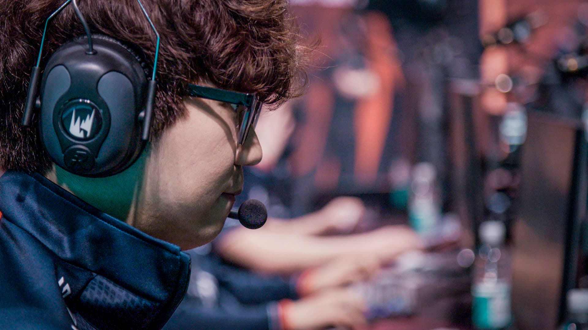 Fight for First: Excel Esports background