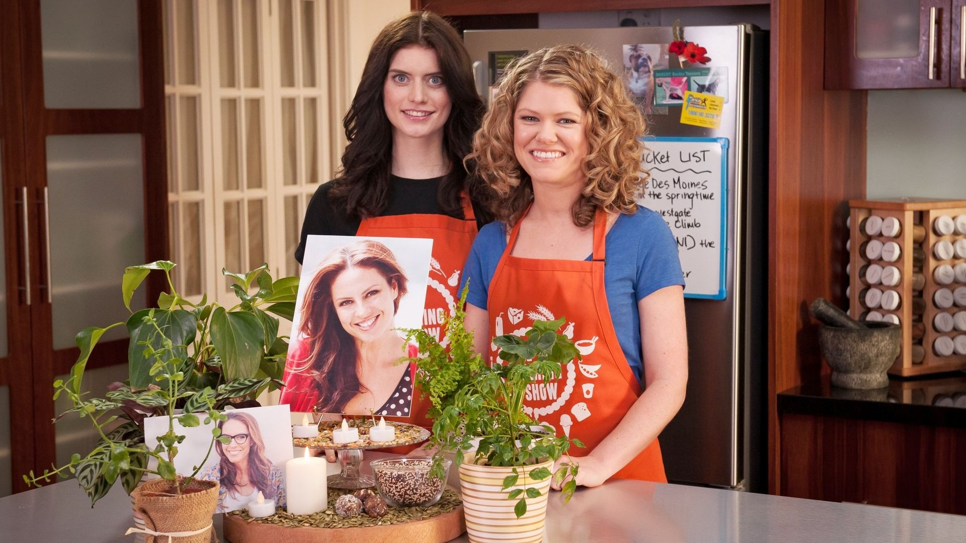The Katering Show background
