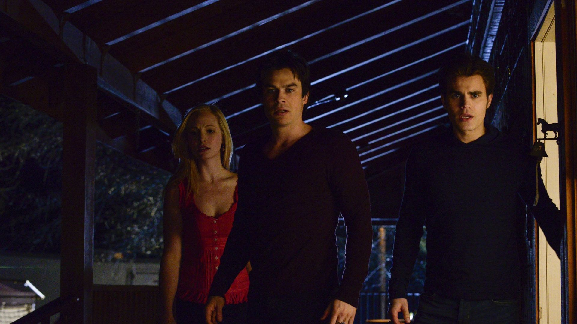 The Vampire Diaries background