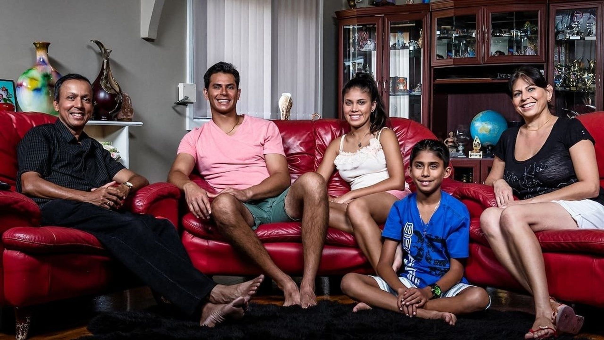 Gogglebox Australia background
