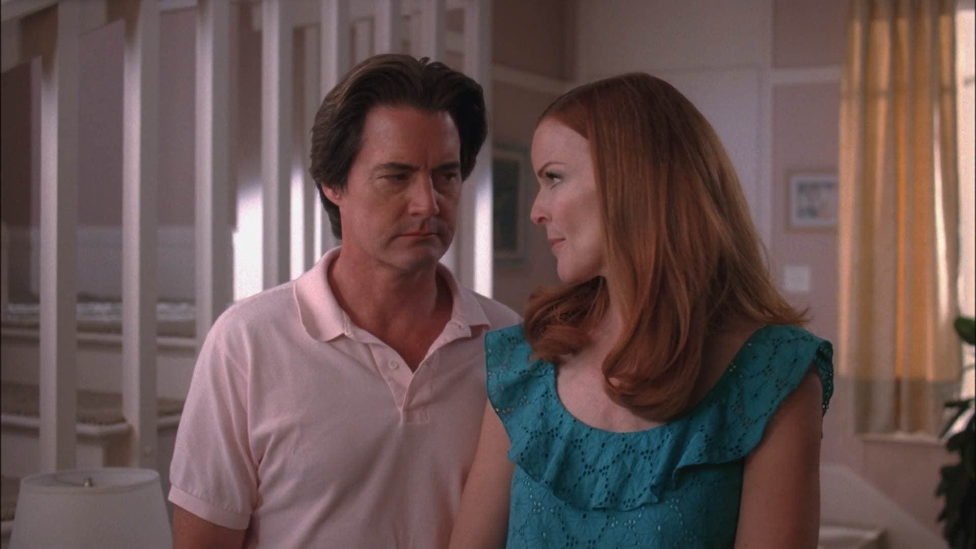 Desperate Housewives background
