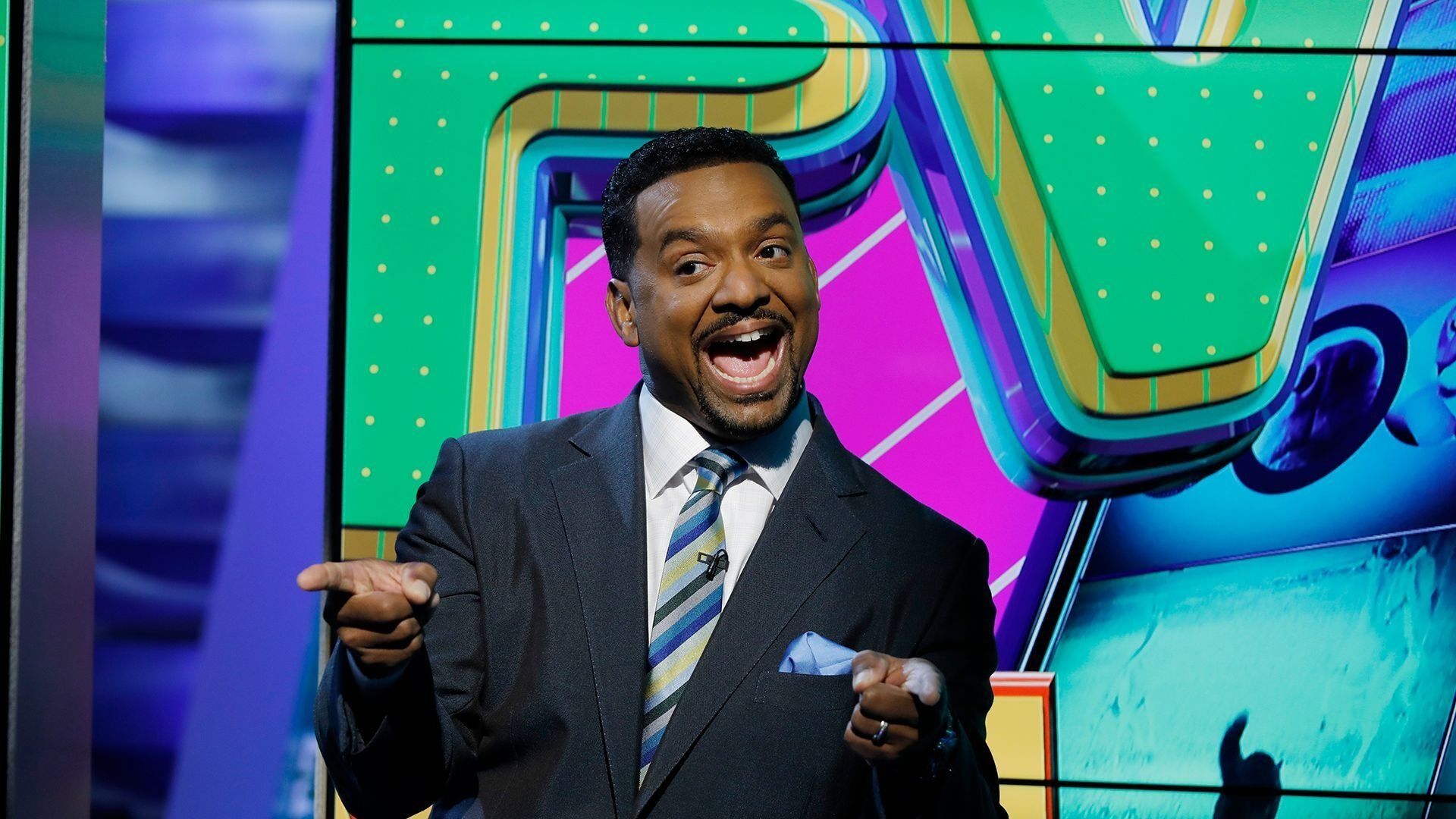 America's Funniest Videos: Animal Edition background
