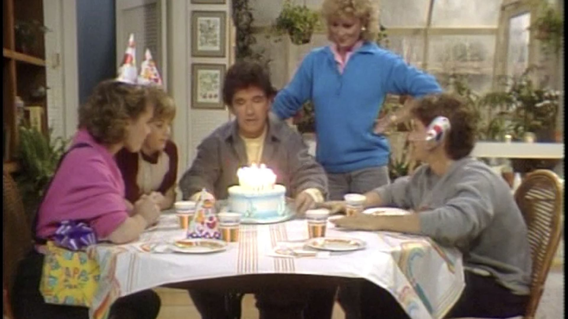 Growing Pains background
