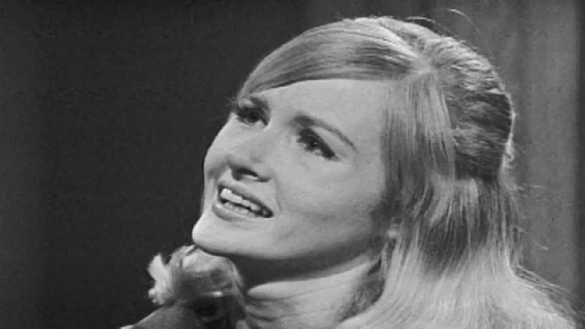 Dark Shadows background