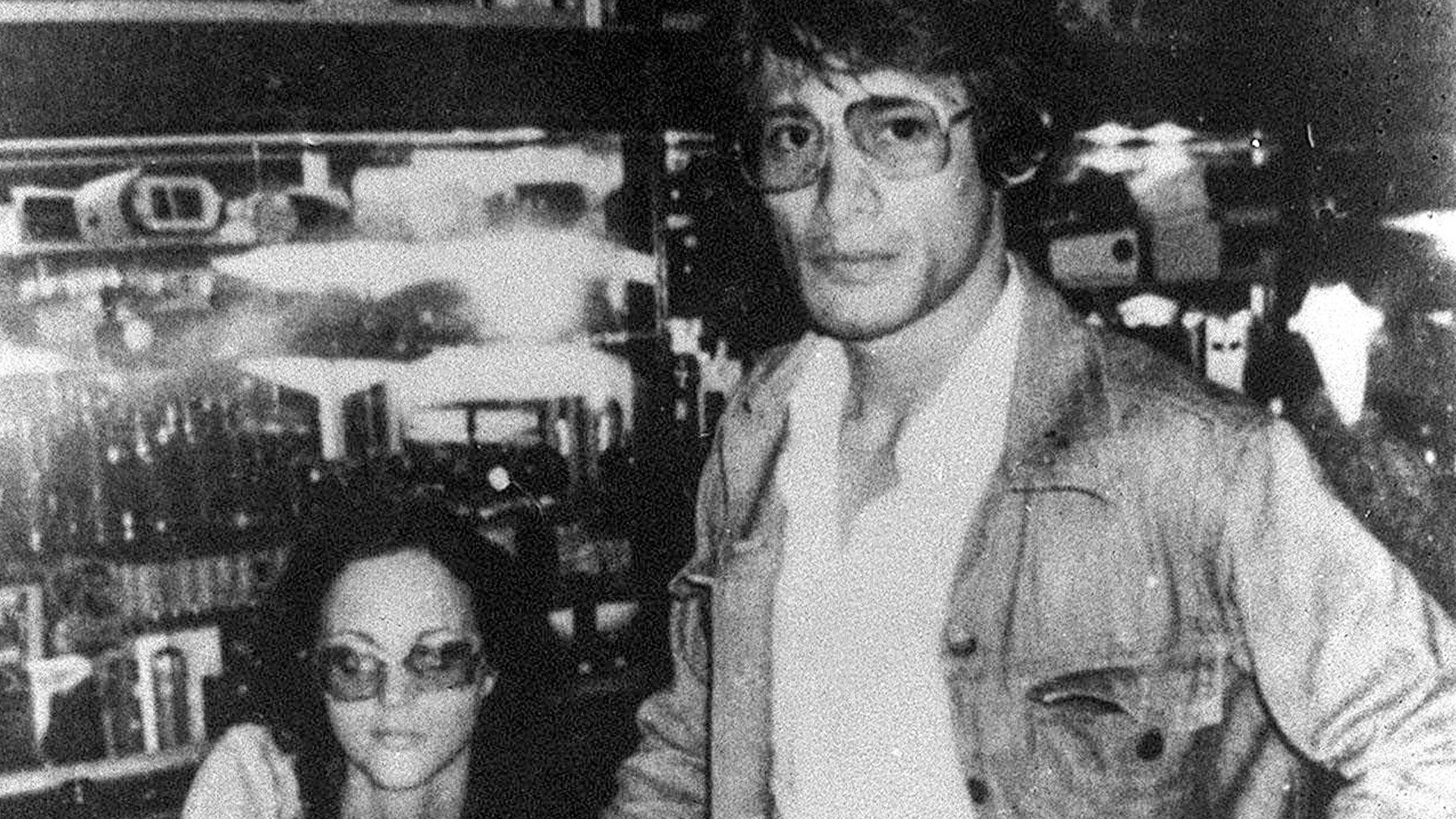 Real Serpent: Investigating a Serial Killer background