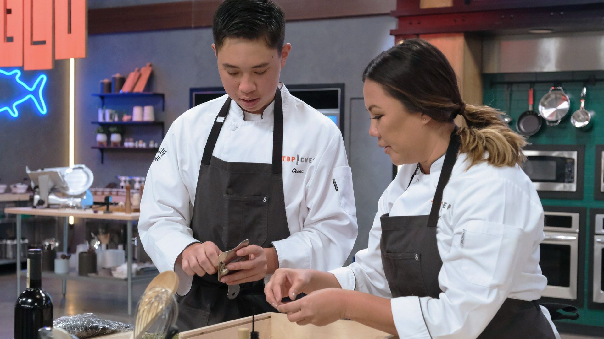 Top Chef Family Style background