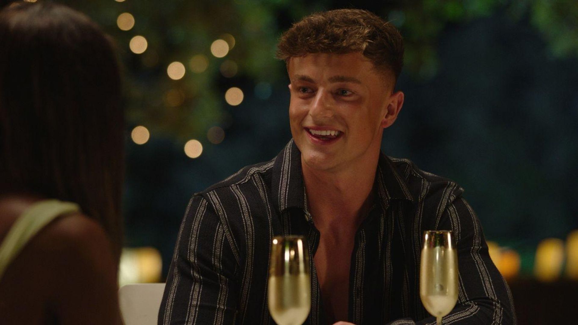 Love Island background
