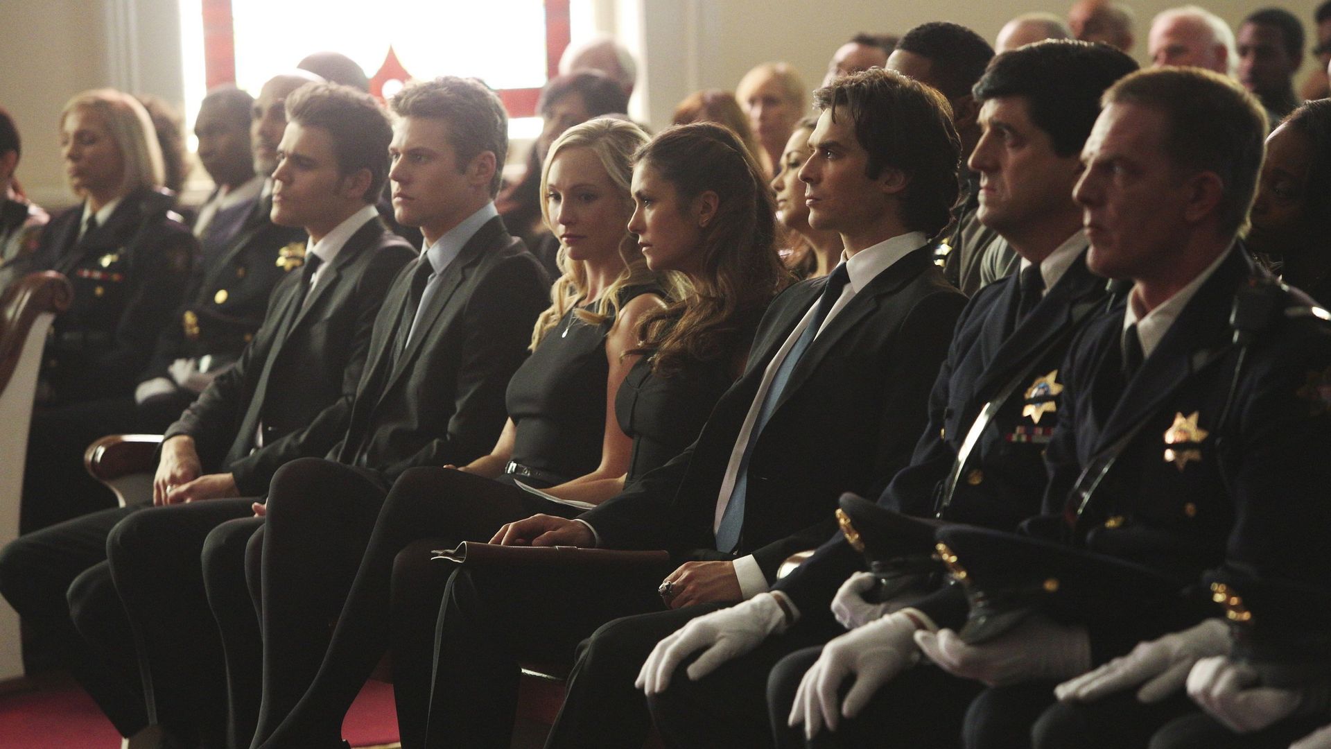 The Vampire Diaries background