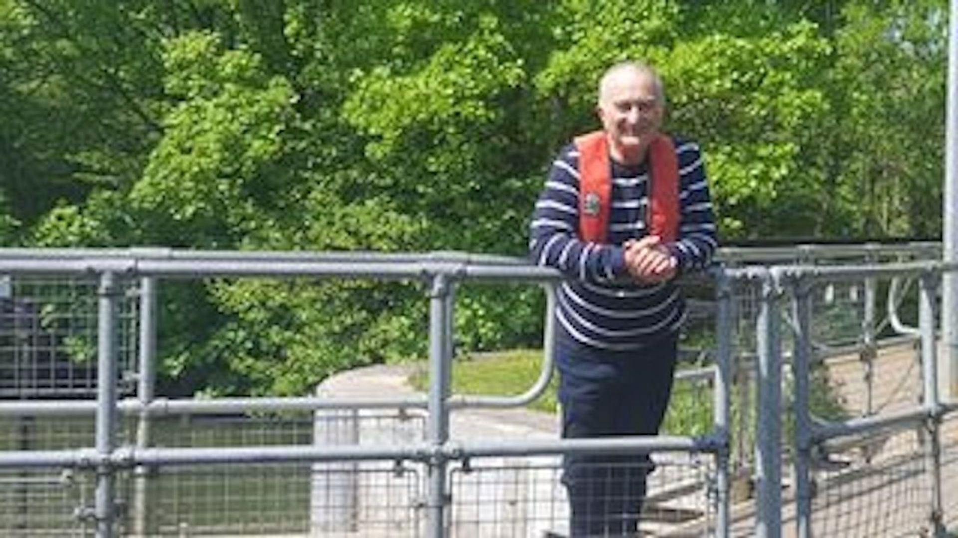 The Thames: Britain's Great River with Tony Robinson background