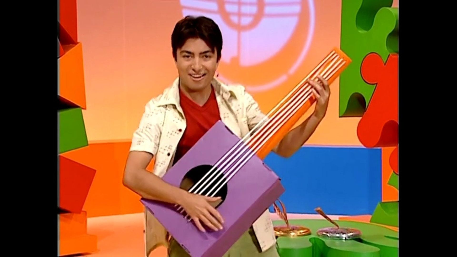 Hi-5 background