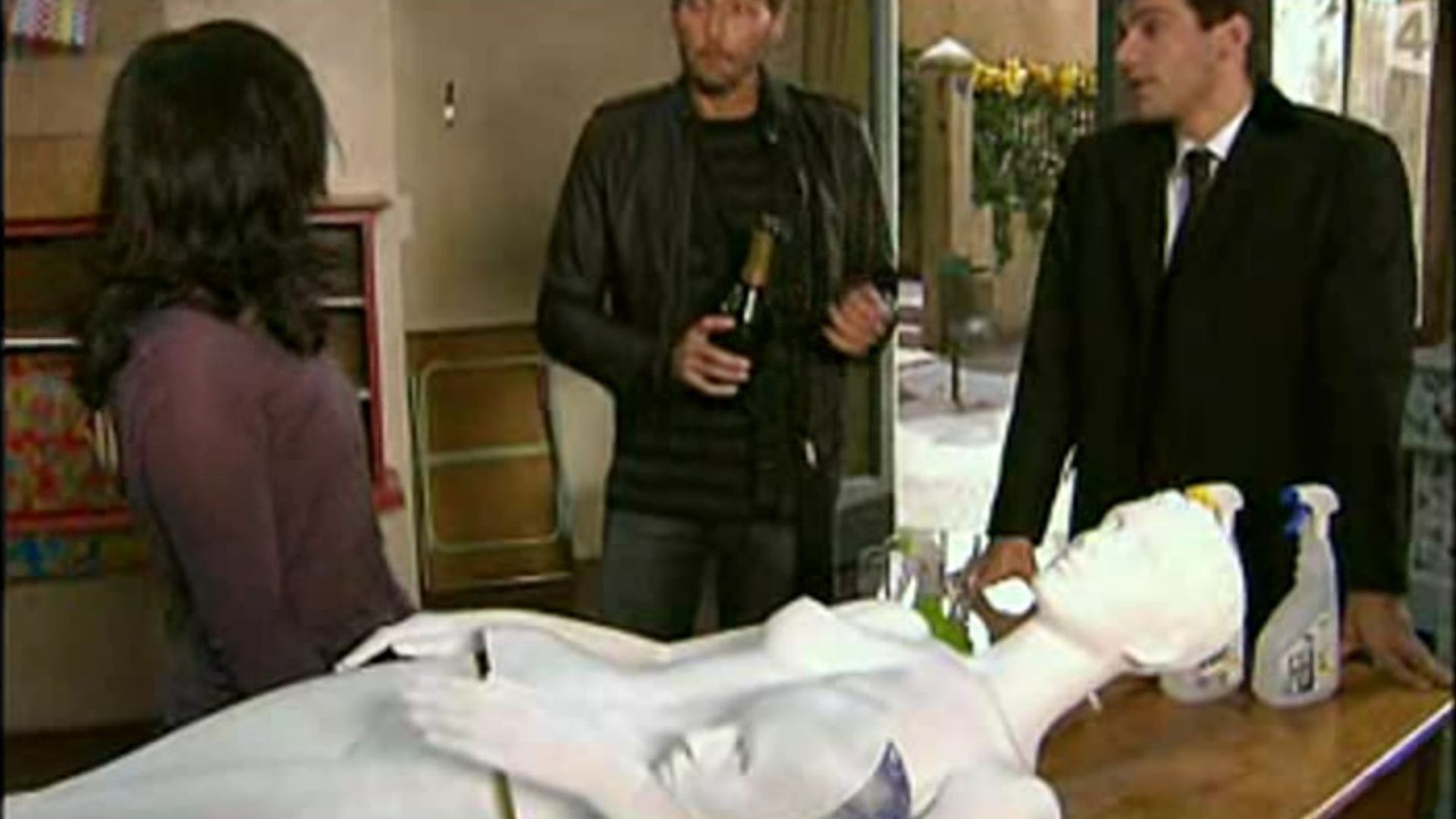 Plus belle la vie background