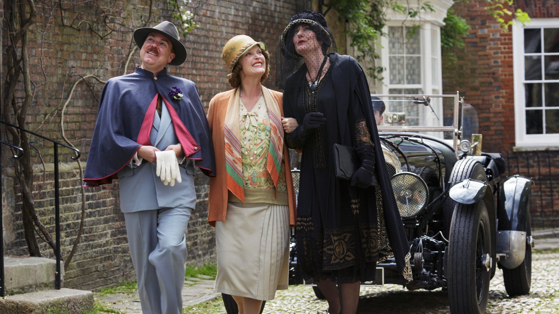 Mapp & Lucia background