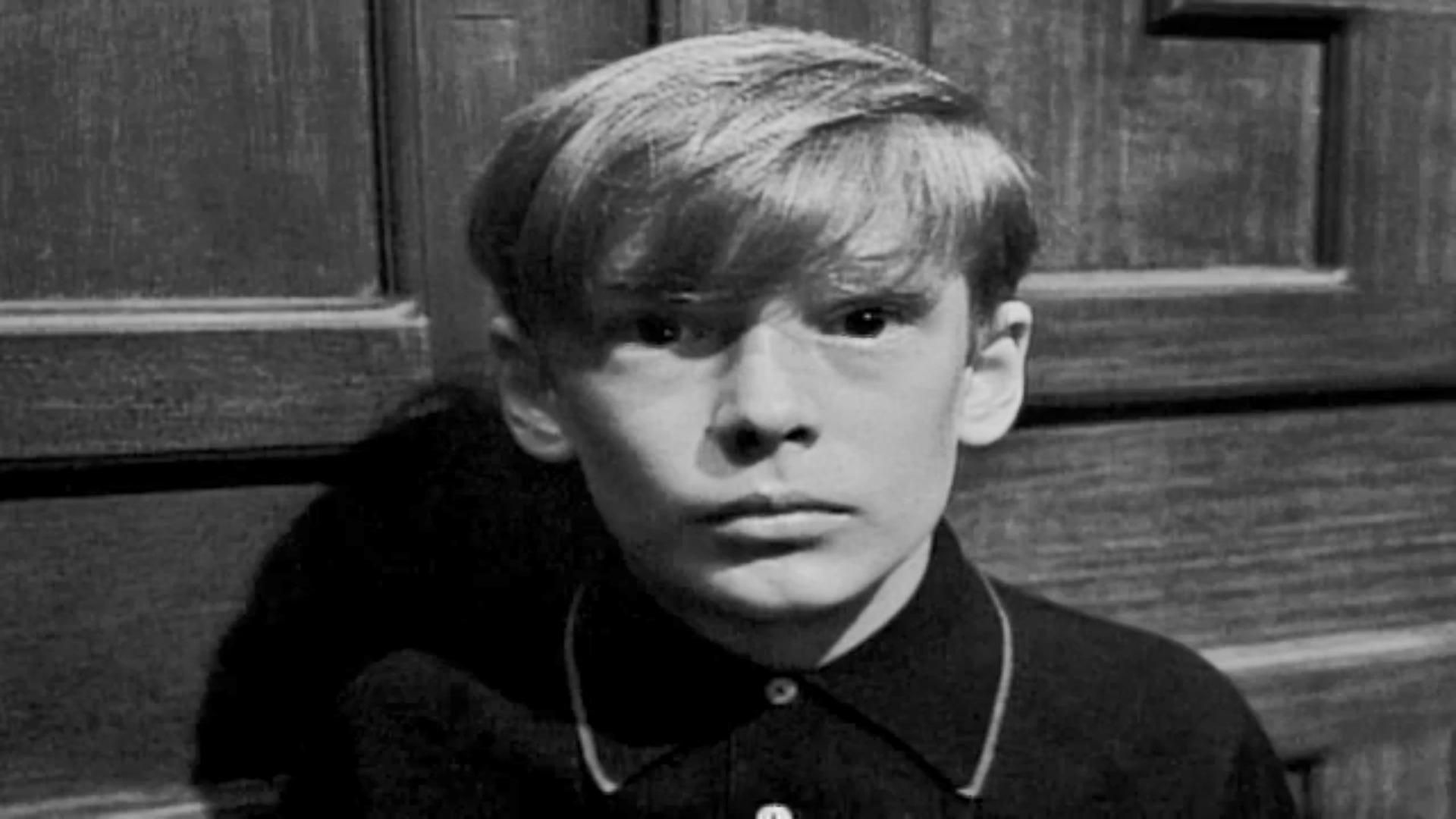 Dark Shadows background