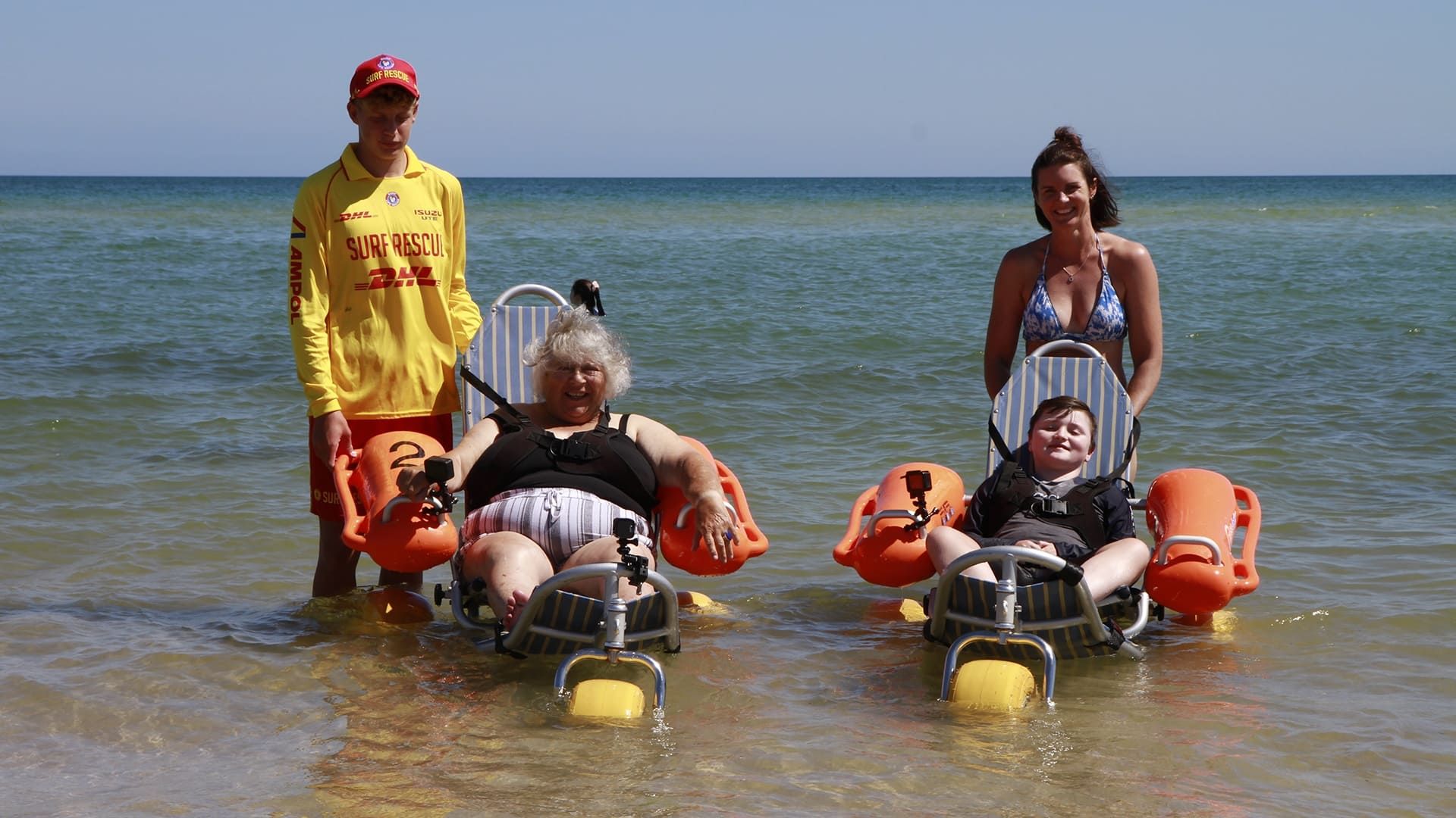 Miriam Margolyes: Australia Unmasked background