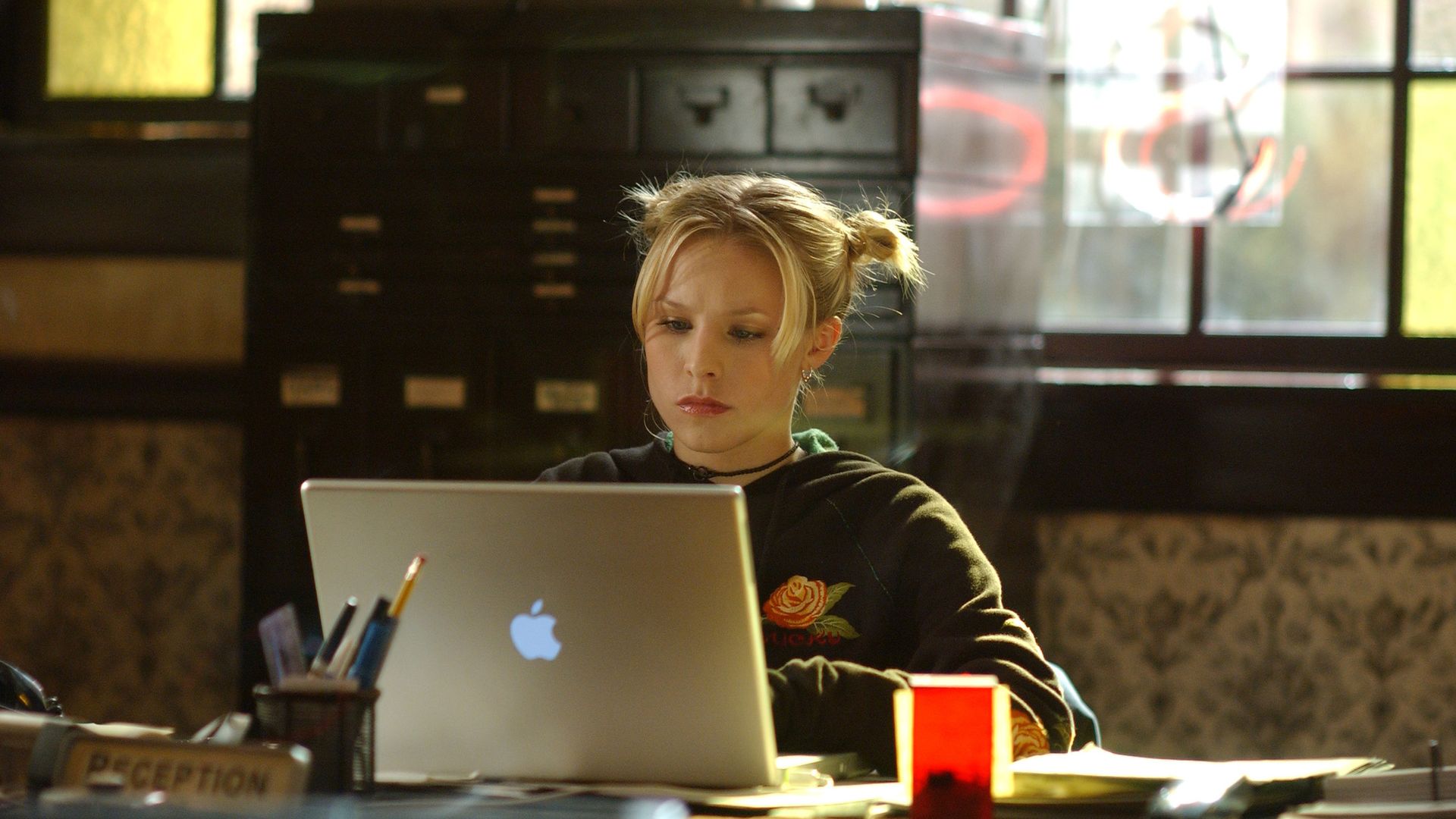 Veronica Mars background